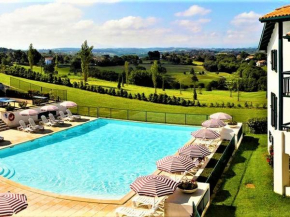 Appartement charmant avec piscine et parking à Arcangues - FR-1-3-475